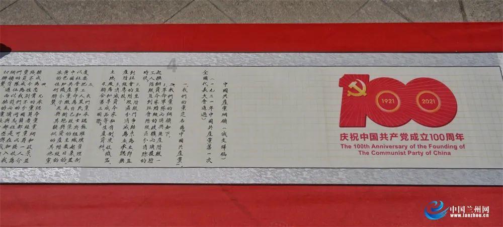 小球进黑洞