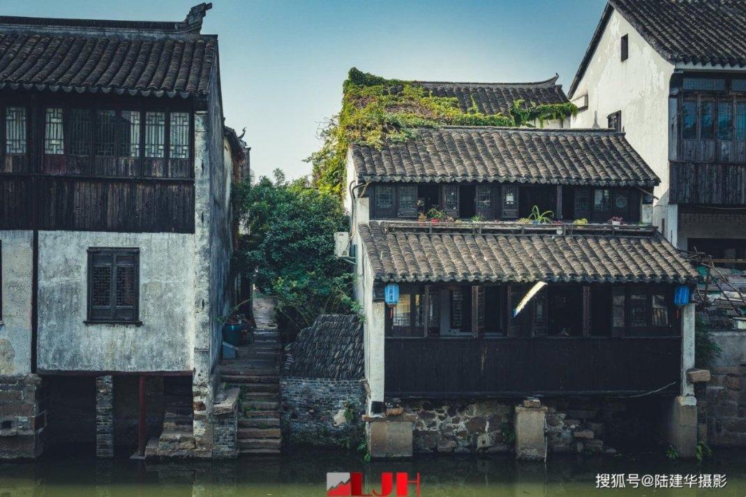 欧亚信手机和ivvi手机哪款质量好?游戏画面